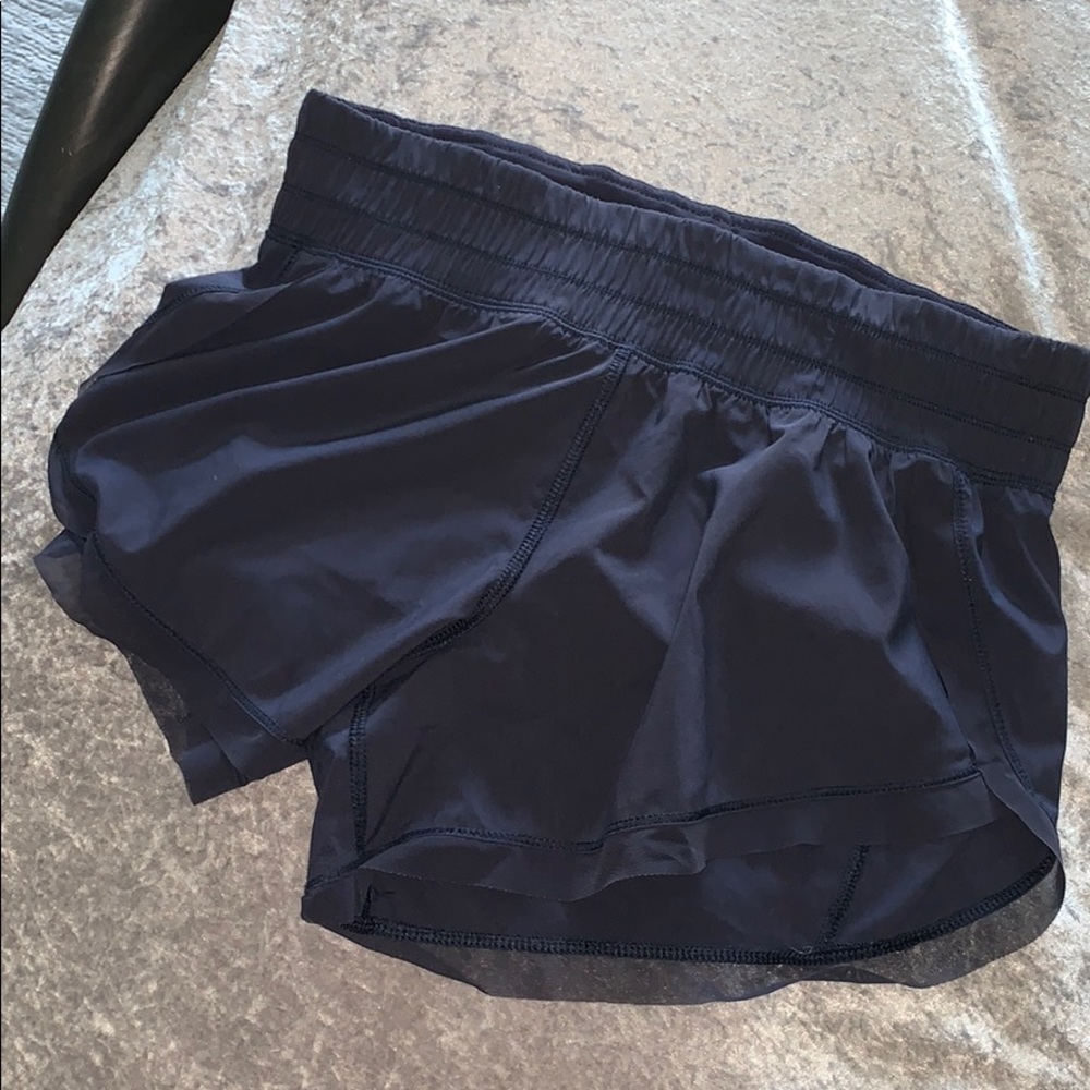 Dark navy lulu shorts